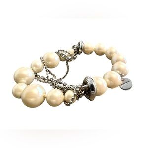 GIVENCHY Faux Pearl Stretch Bracelet with Rhinestones - Vintage